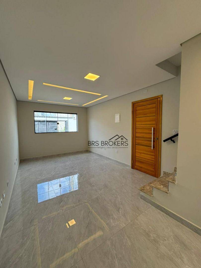 Sobrado à venda com 3 quartos, 103m² - Foto 2