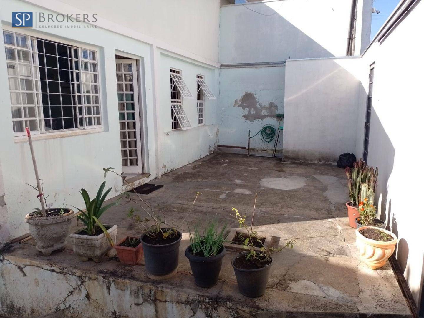 Casa à venda com 4 quartos, 114m² - Foto 2