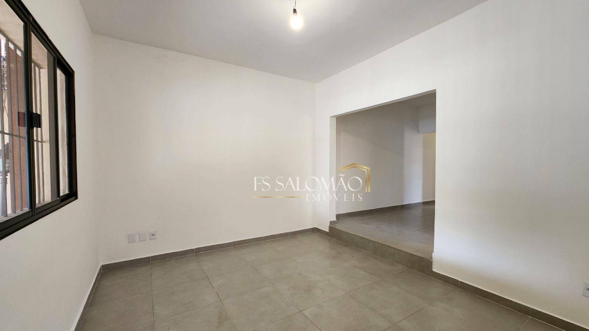 Casa à venda com 2 quartos, 158m² - Foto 4