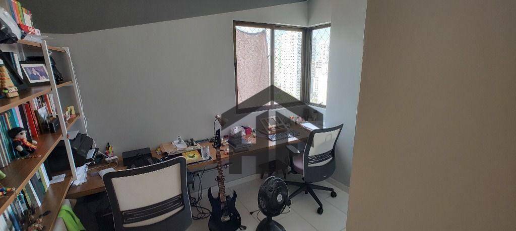 Apartamento à venda com 3 quartos, 94m² - Foto 12