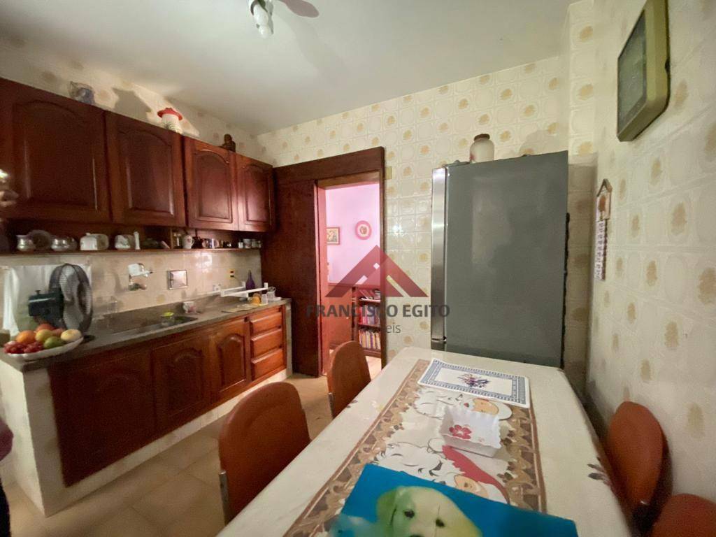 Apartamento à venda com 3 quartos, 130m² - Foto 17