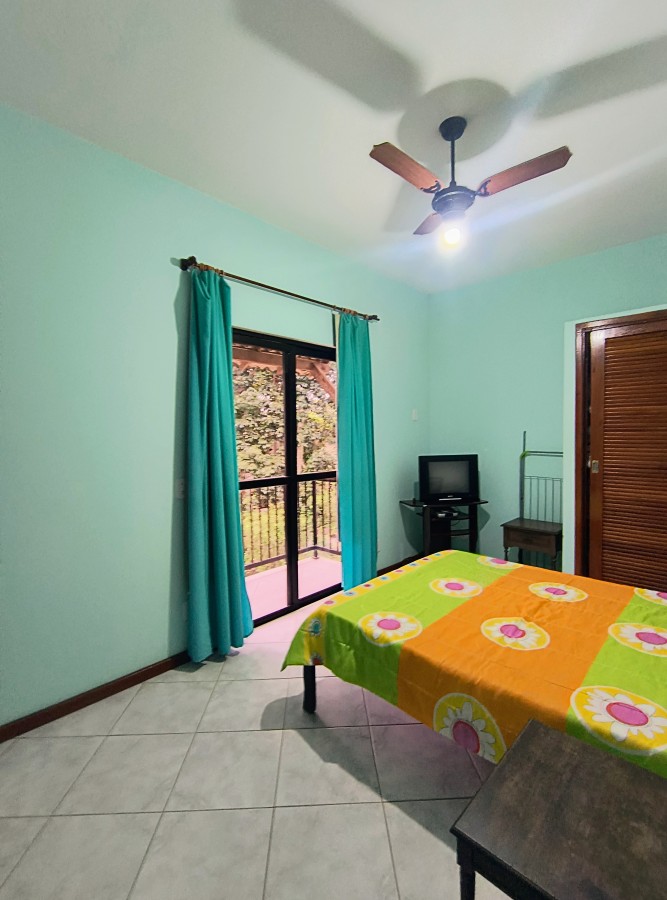 Casa à venda com 6 quartos, 950m² - Foto 17