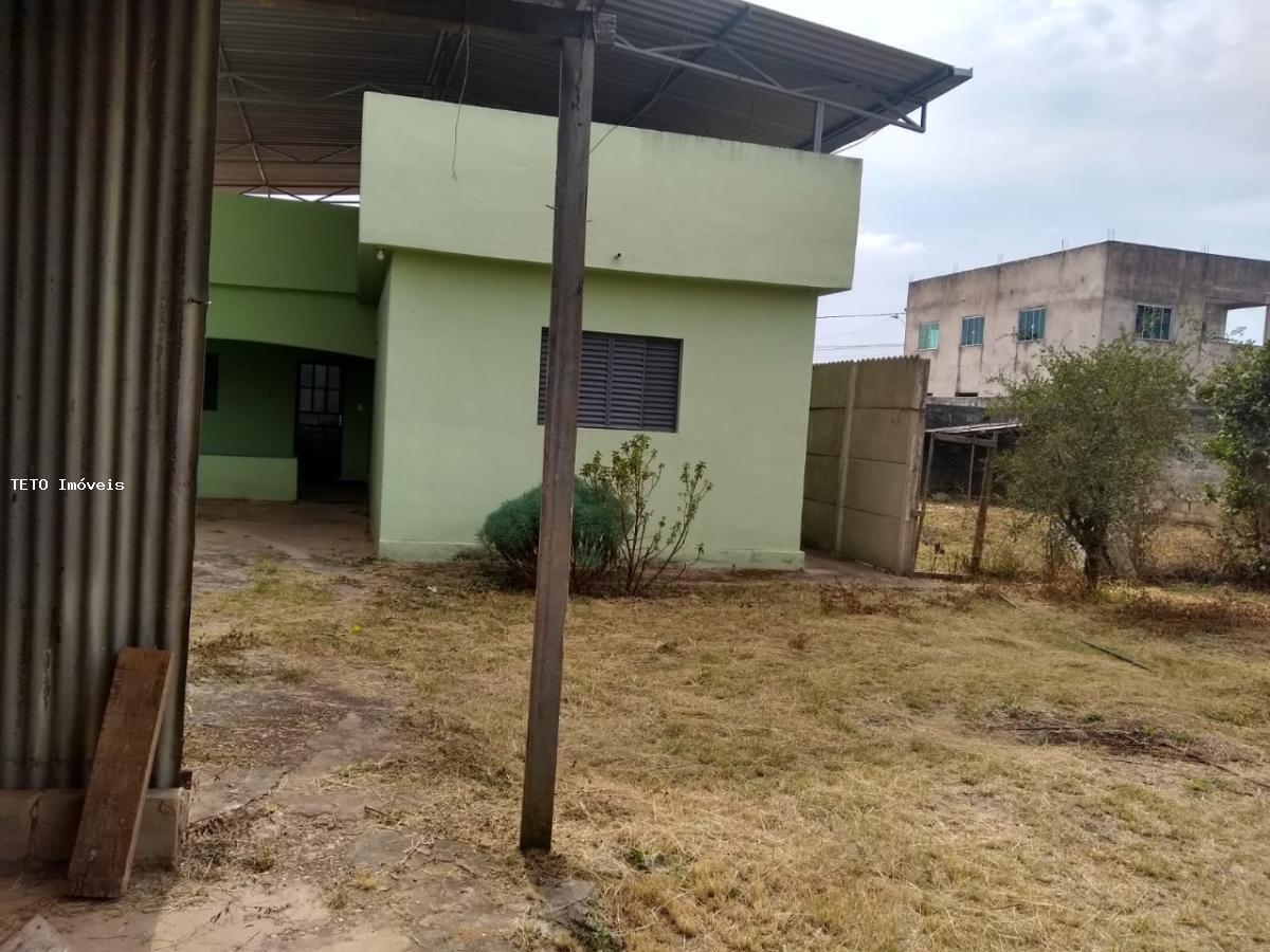 Casa à venda com 2 quartos, 600m² - Foto 5