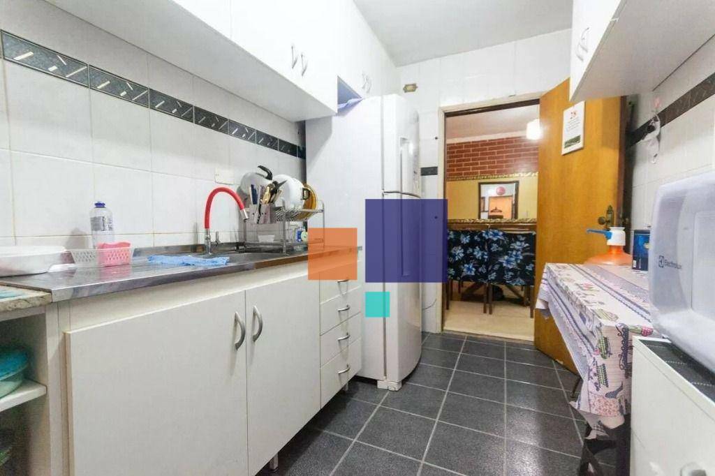 Sobrado à venda com 4 quartos, 274m² - Foto 12