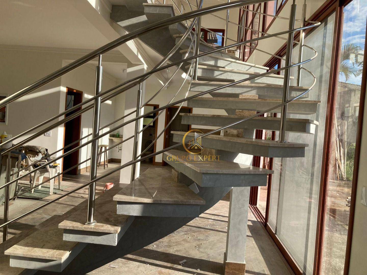 Sobrado à venda com 4 quartos, 565m² - Foto 4