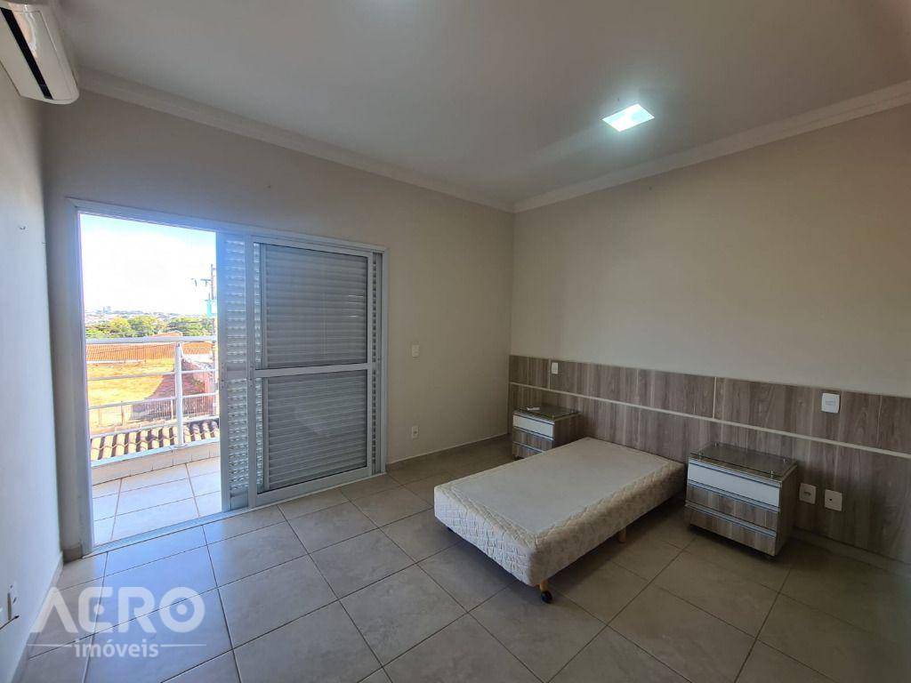 Casa à venda com 3 quartos, 340m² - Foto 24