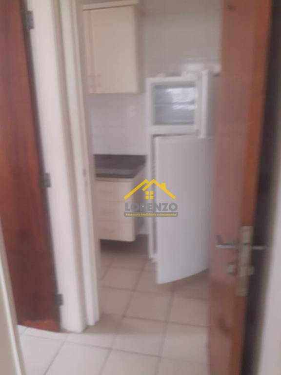 Apartamento à venda com 3 quartos, 90m² - Foto 4