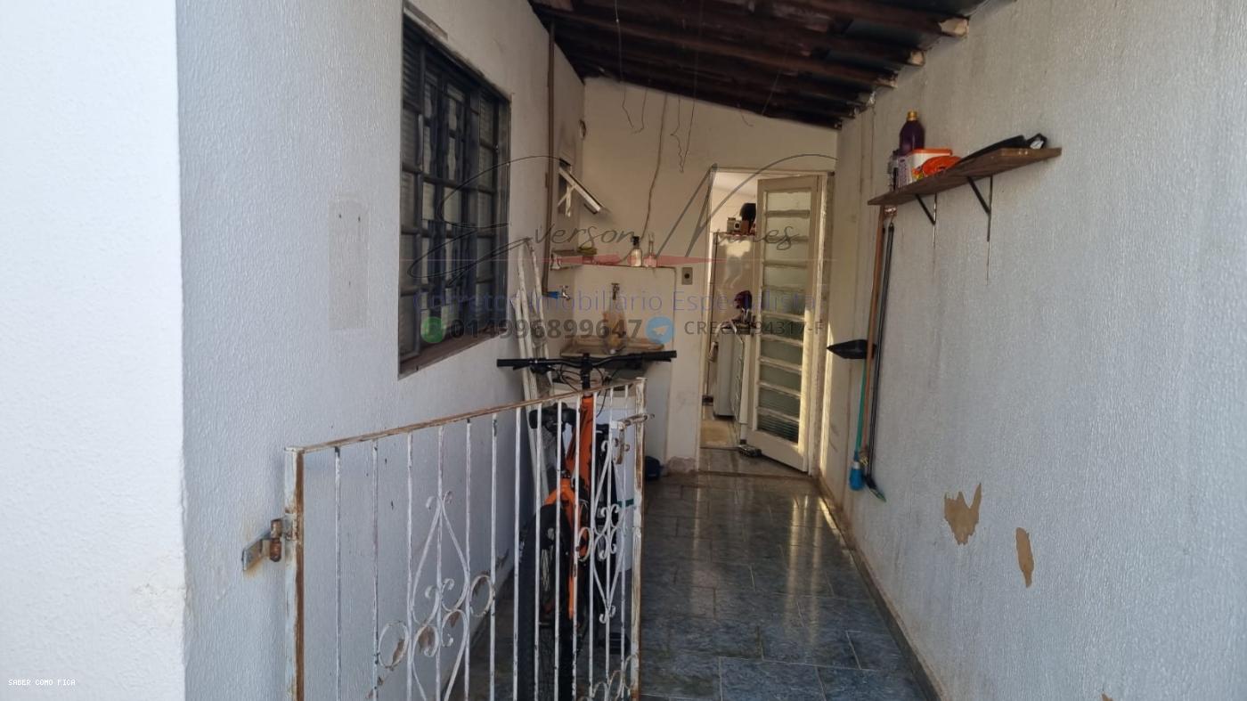 Casa à venda com 3 quartos, 200m² - Foto 15