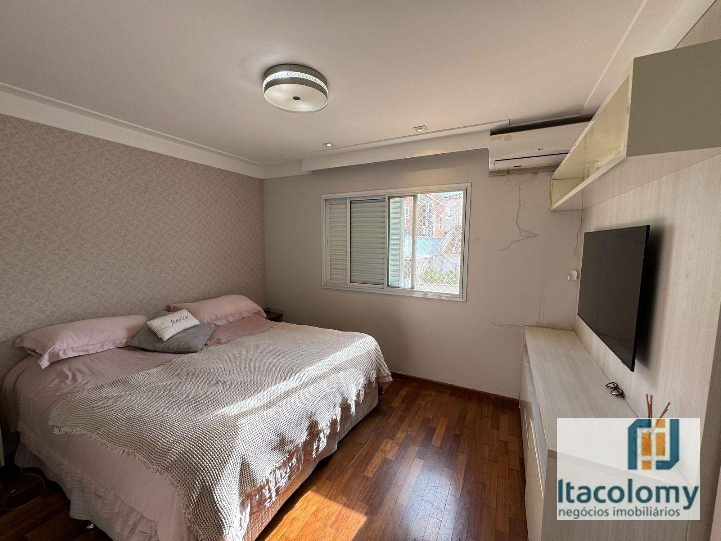 Casa de Condomínio à venda com 3 quartos, 236m² - Foto 14