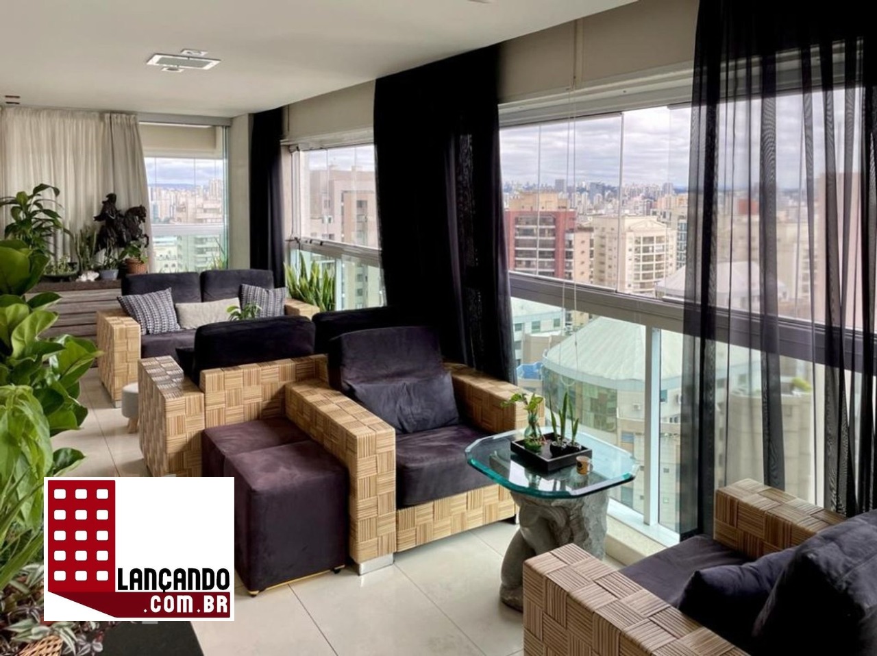 Apartamento à venda com 4 quartos, 207m² - Foto 1