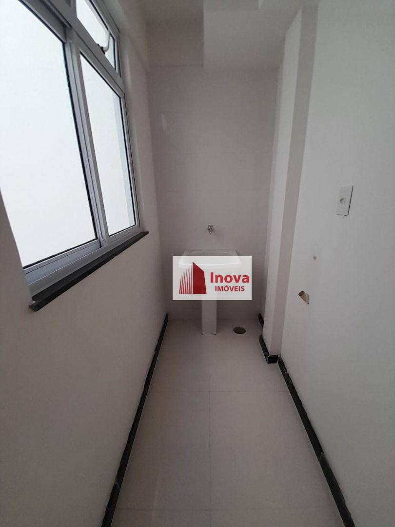 Apartamento para alugar com 3 quartos, 100m² - Foto 11