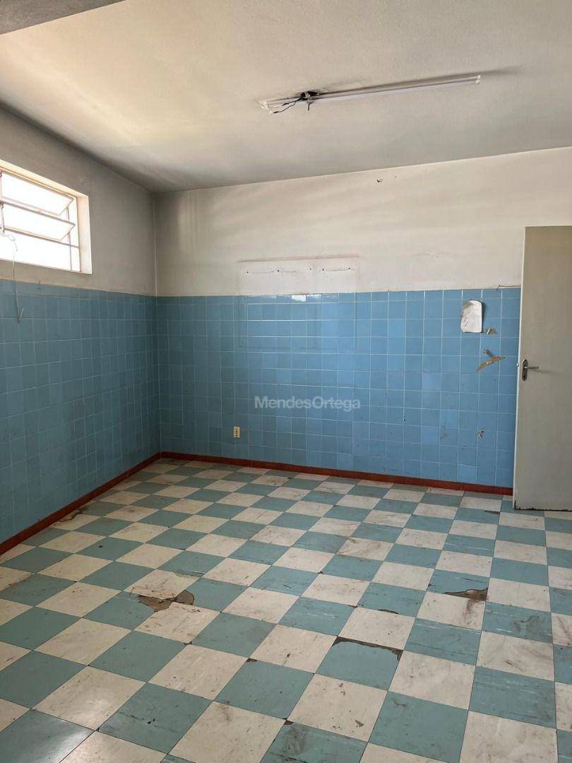 Apartamento à venda com 3 quartos, 140m² - Foto 13