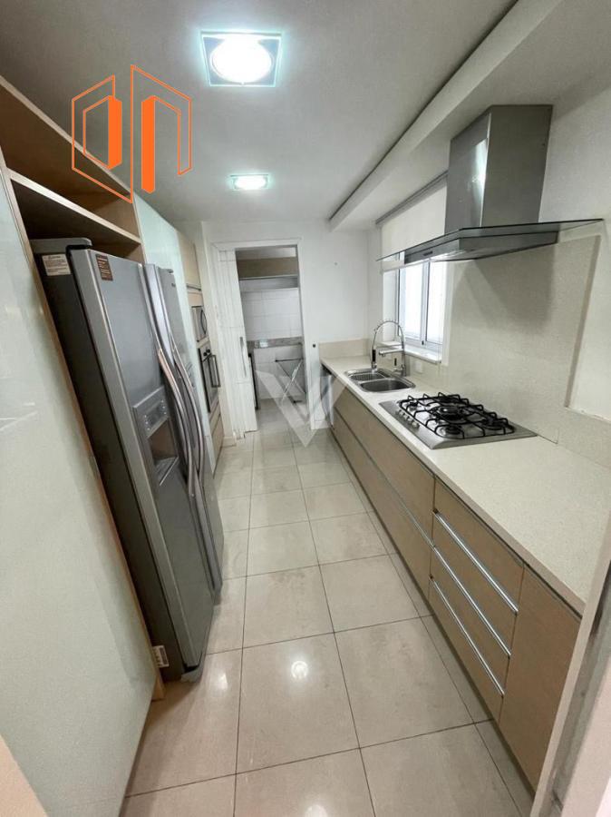 Apartamento à venda com 2 quartos, 103m² - Foto 4