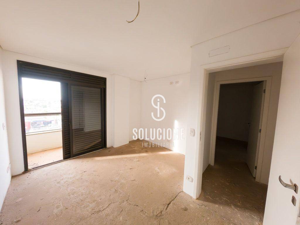 Apartamento à venda com 3 quartos, 210m² - Foto 2