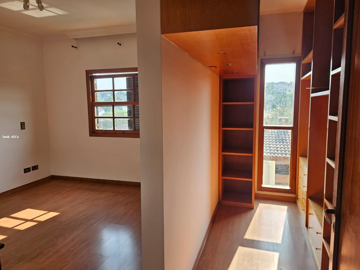 Casa de Condomínio à venda com 4 quartos, 380m² - Foto 11