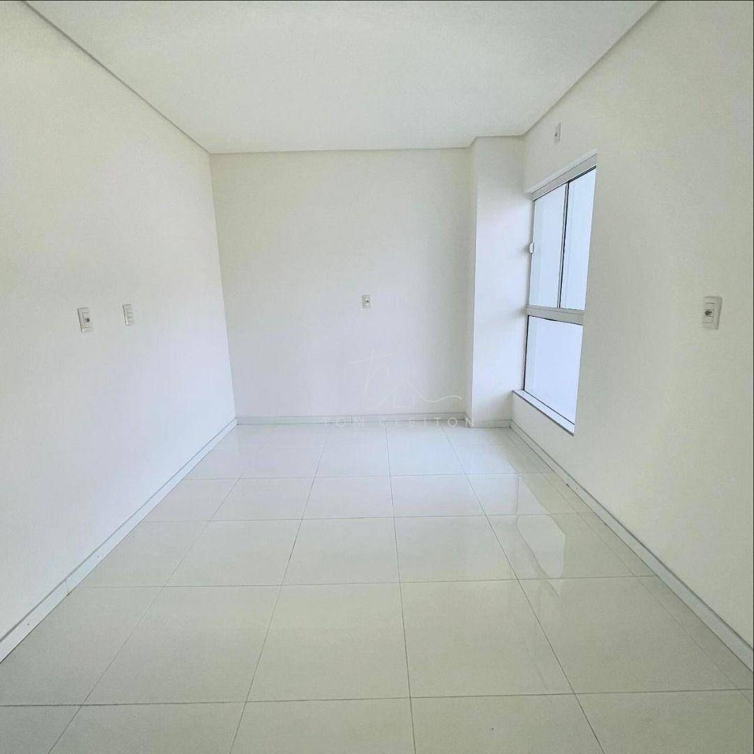 Sobrado à venda com 3 quartos, 140m² - Foto 9