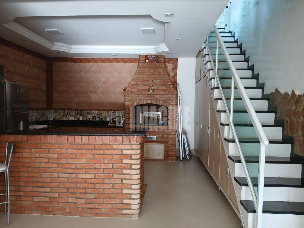 Sobrado à venda com 3 quartos, 249m² - Foto 58