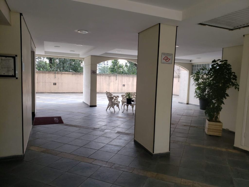 Apartamento à venda com 3 quartos, 106m² - Foto 6