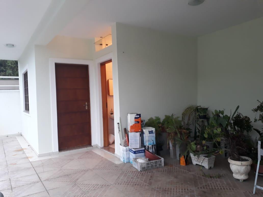 Sobrado à venda com 4 quartos, 350m² - Foto 31