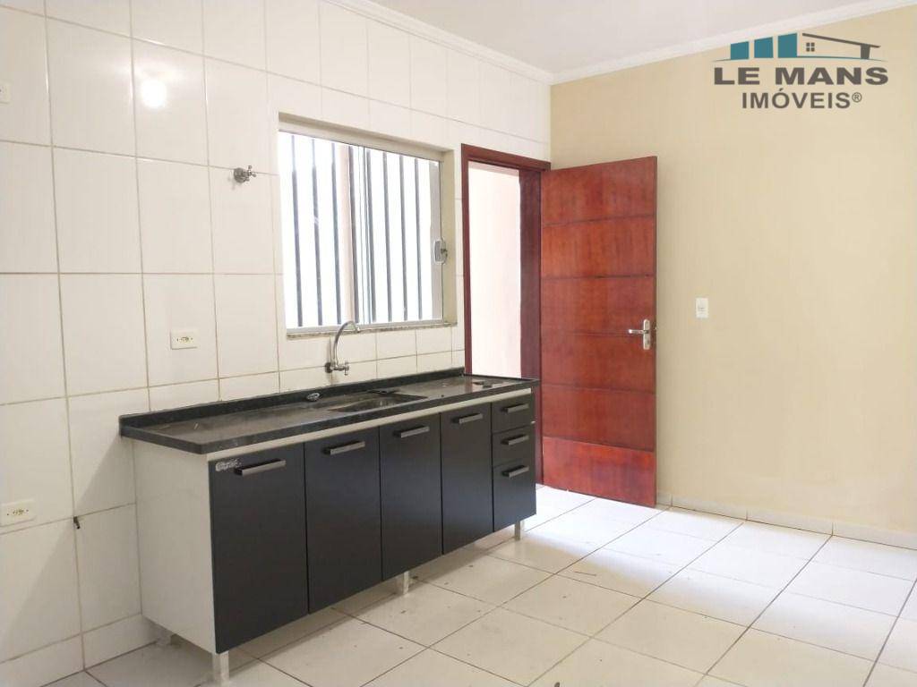 Casa à venda com 2 quartos, 99m² - Foto 11