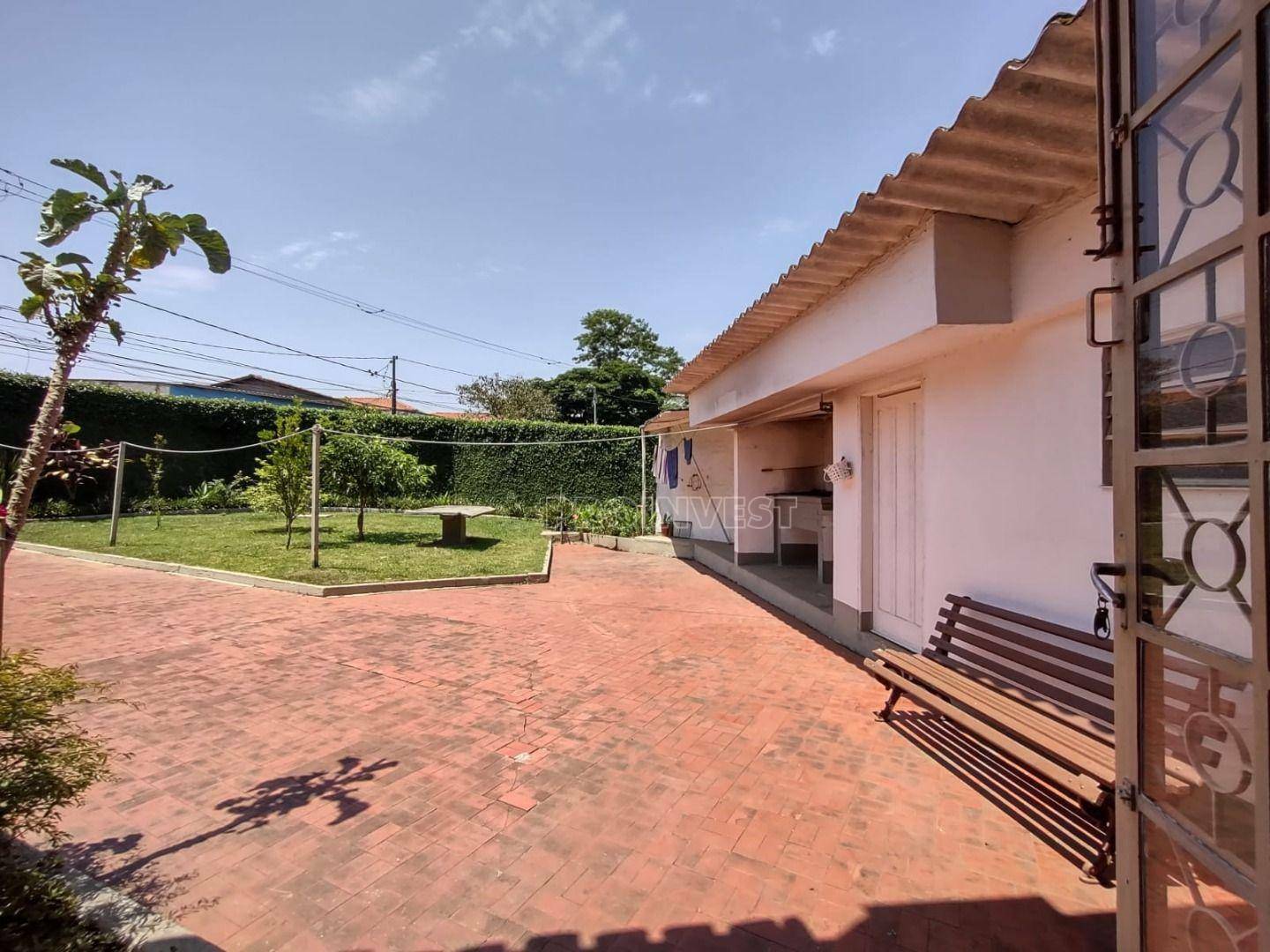 Casa à venda com 6 quartos, 338m² - Foto 2