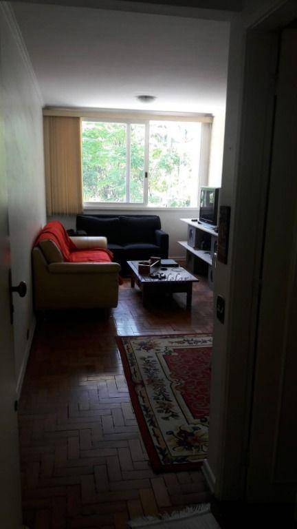 Apartamento à venda com 3 quartos, 94m² - Foto 2