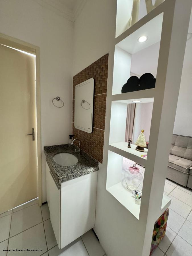 Casa à venda com 2 quartos, 65m² - Foto 5