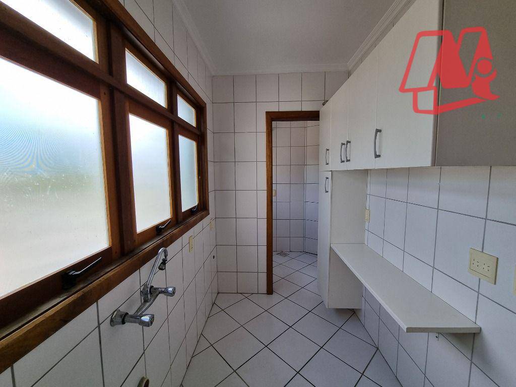 Apartamento para alugar com 2 quartos, 75m² - Foto 8