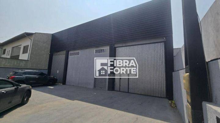 Depósito-Galpão-Armazém para alugar, 555m² - Foto 1