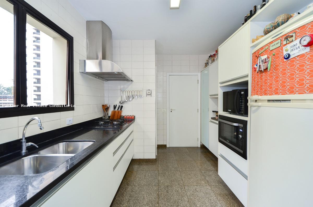 Apartamento à venda com 4 quartos, 226m² - Foto 20