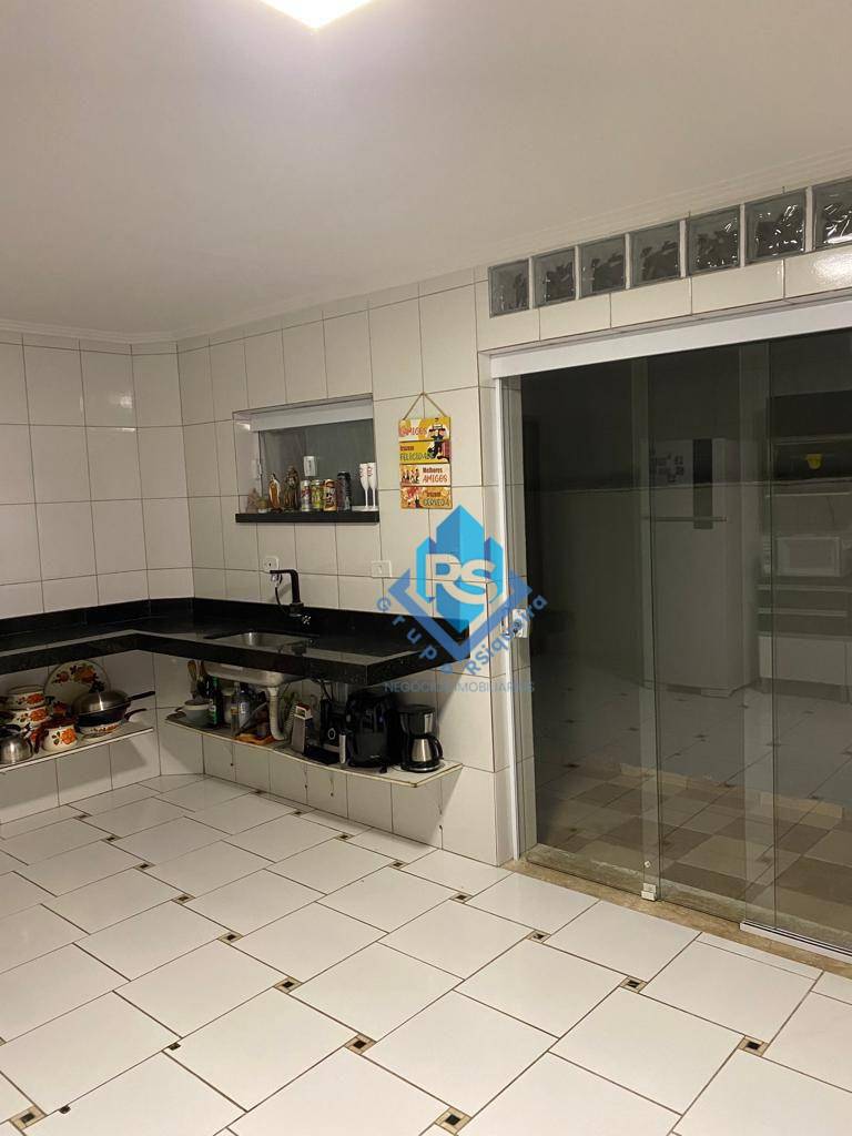 Sobrado à venda com 3 quartos, 188m² - Foto 11