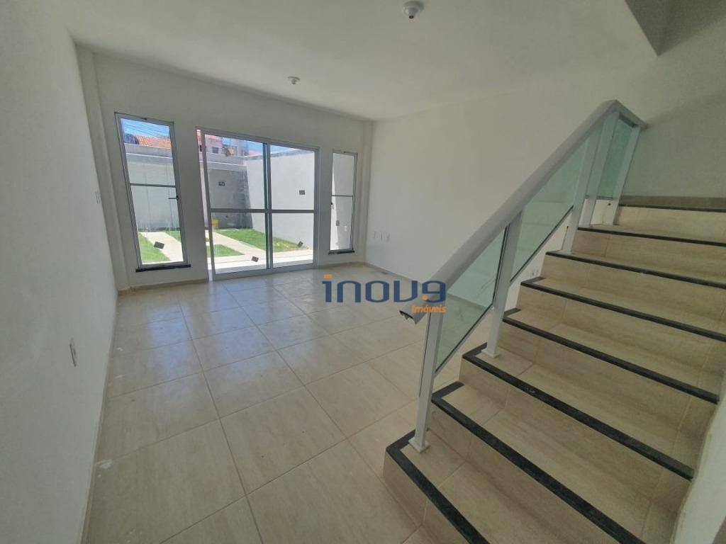 Casa à venda com 3 quartos, 102m² - Foto 3