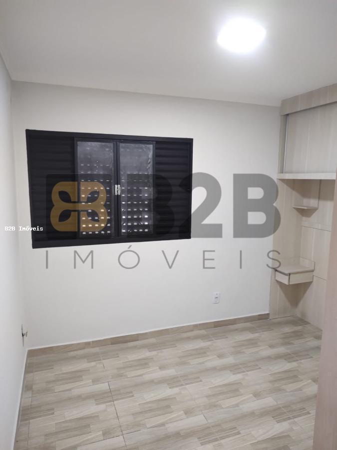 Casa à venda com 2 quartos, 200m² - Foto 9