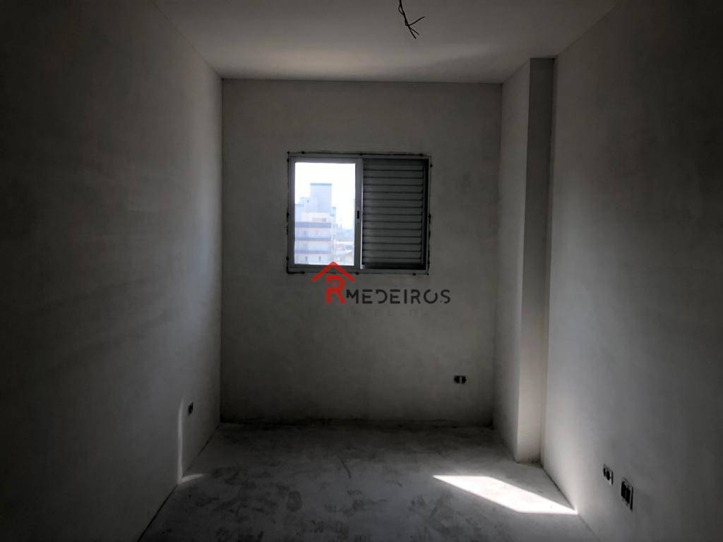 Apartamento à venda com 2 quartos, 70m² - Foto 12