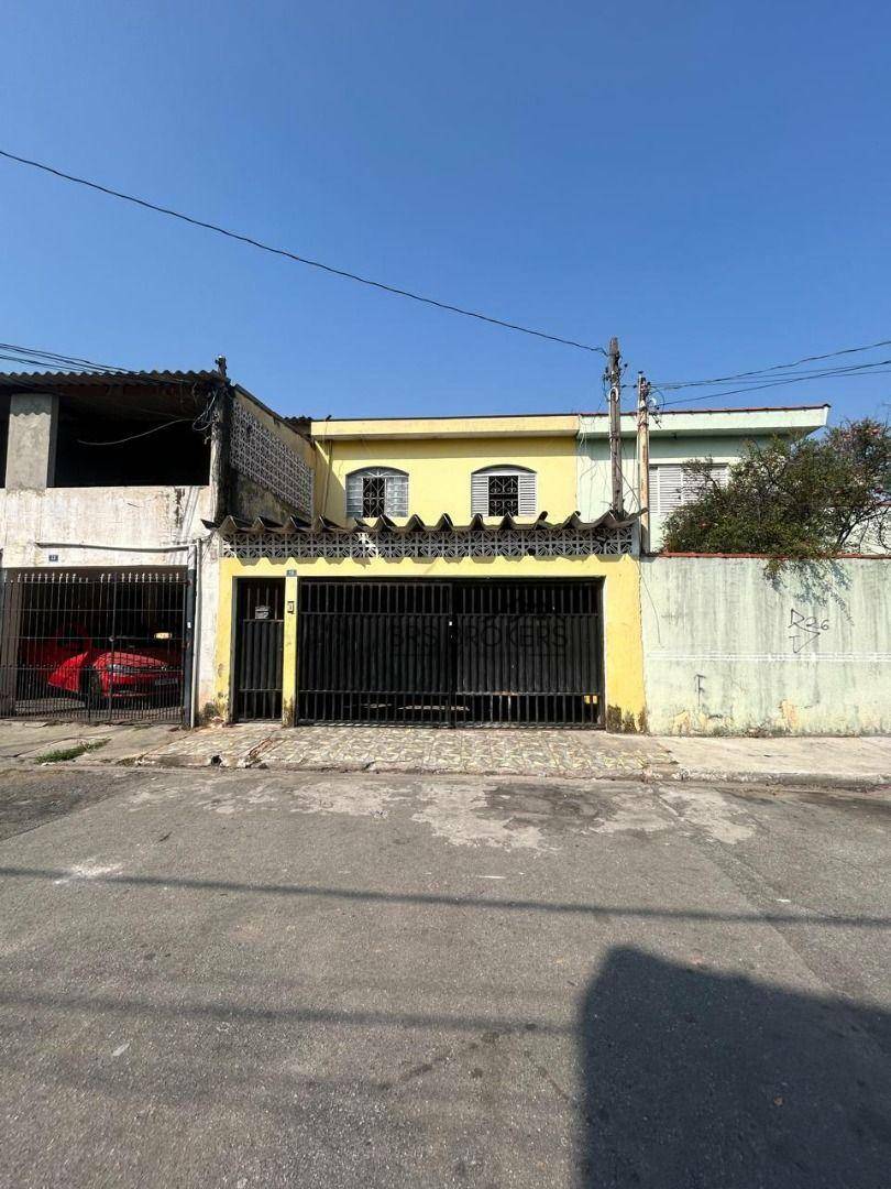 Sobrado à venda com 5 quartos, 200m² - Foto 1