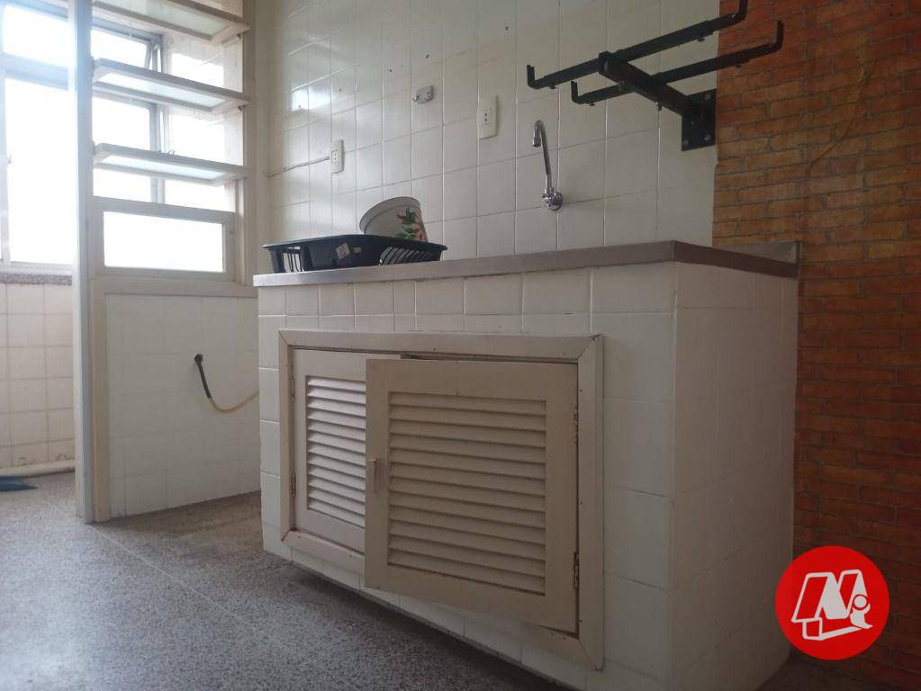 Apartamento à venda com 1 quarto, 46m² - Foto 12