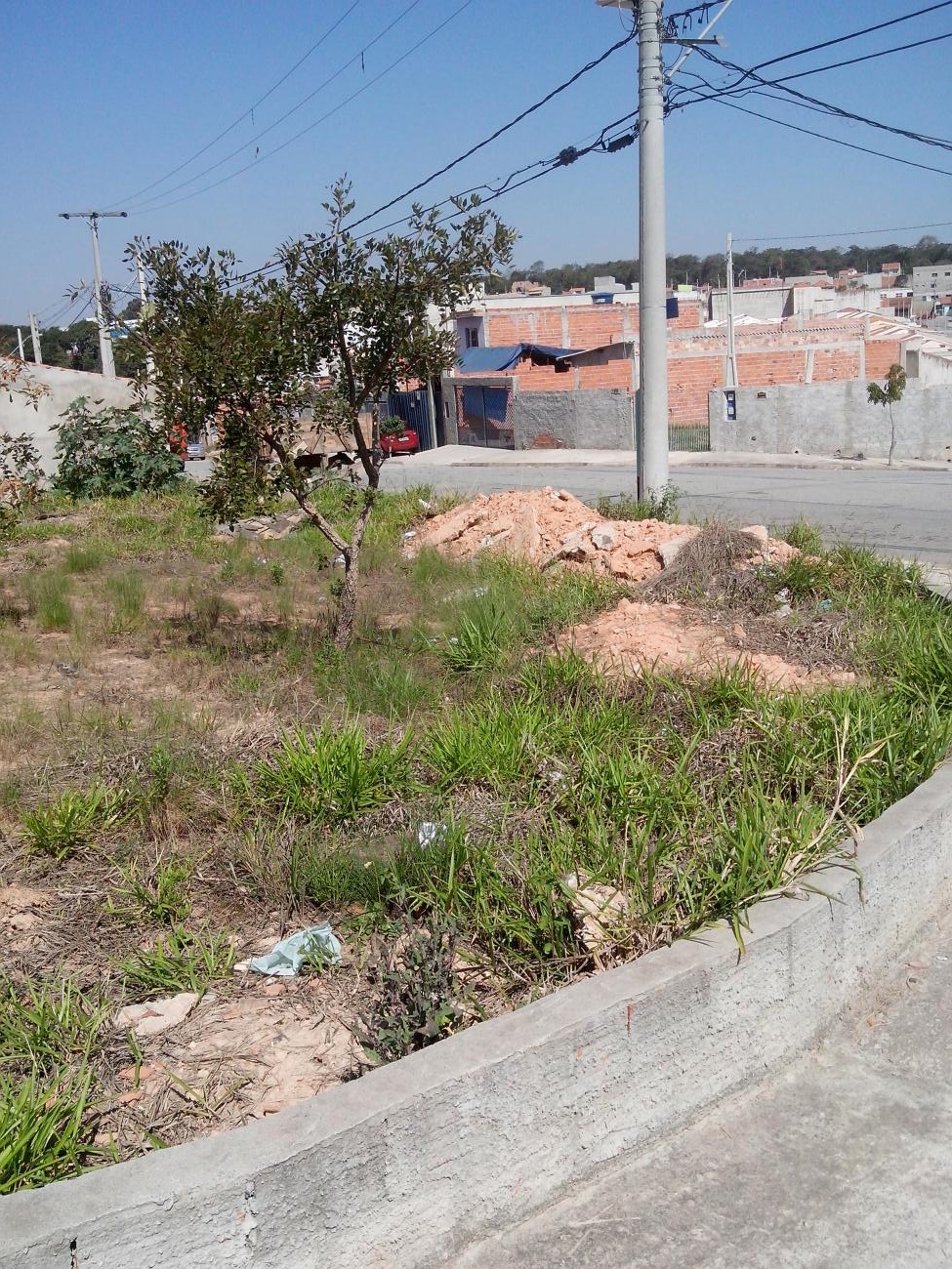 Terreno à venda, 1800m² - Foto 1