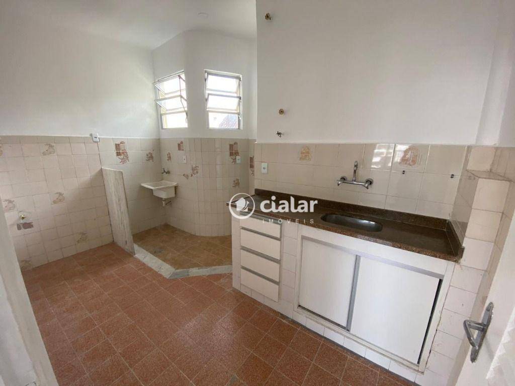 Apartamento para alugar com 2 quartos, 70m² - Foto 19