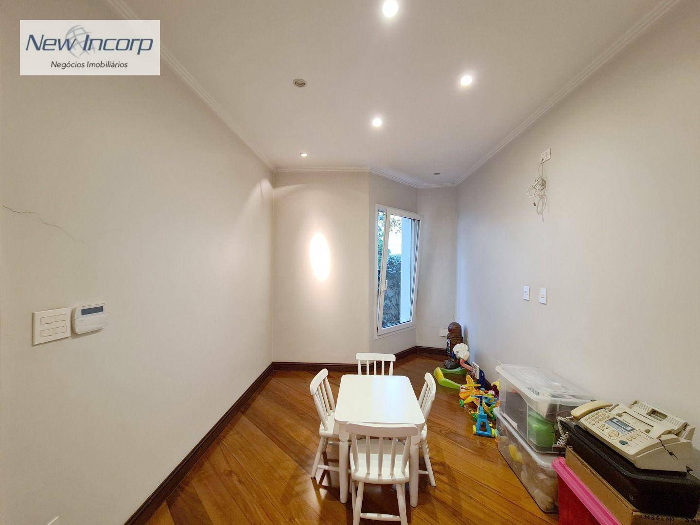 Casa à venda com 4 quartos, 900m² - Foto 31