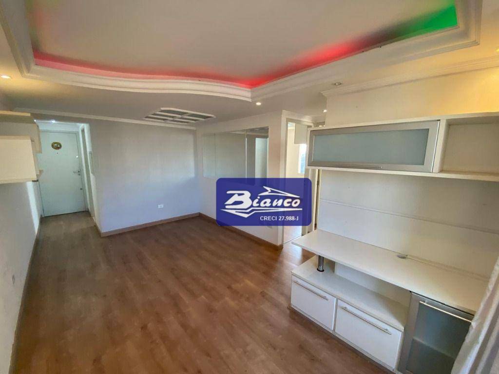 Apartamento para alugar com 2 quartos, 55m² - Foto 3