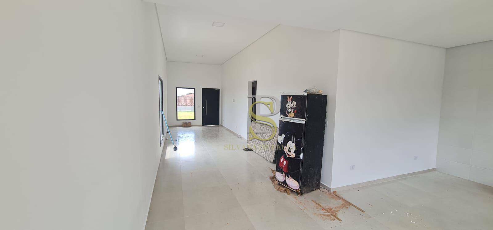 Casa à venda com 3 quartos, 122m² - Foto 9