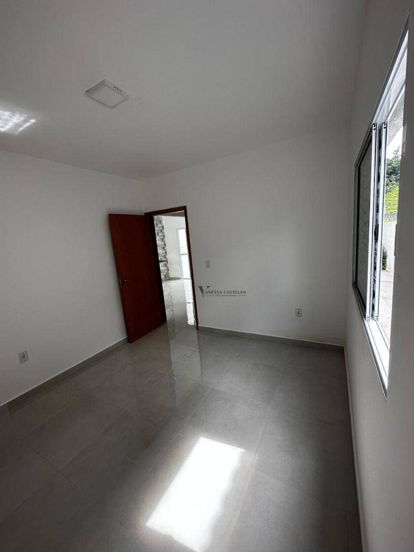 Casa à venda com 2 quartos, 100m² - Foto 8