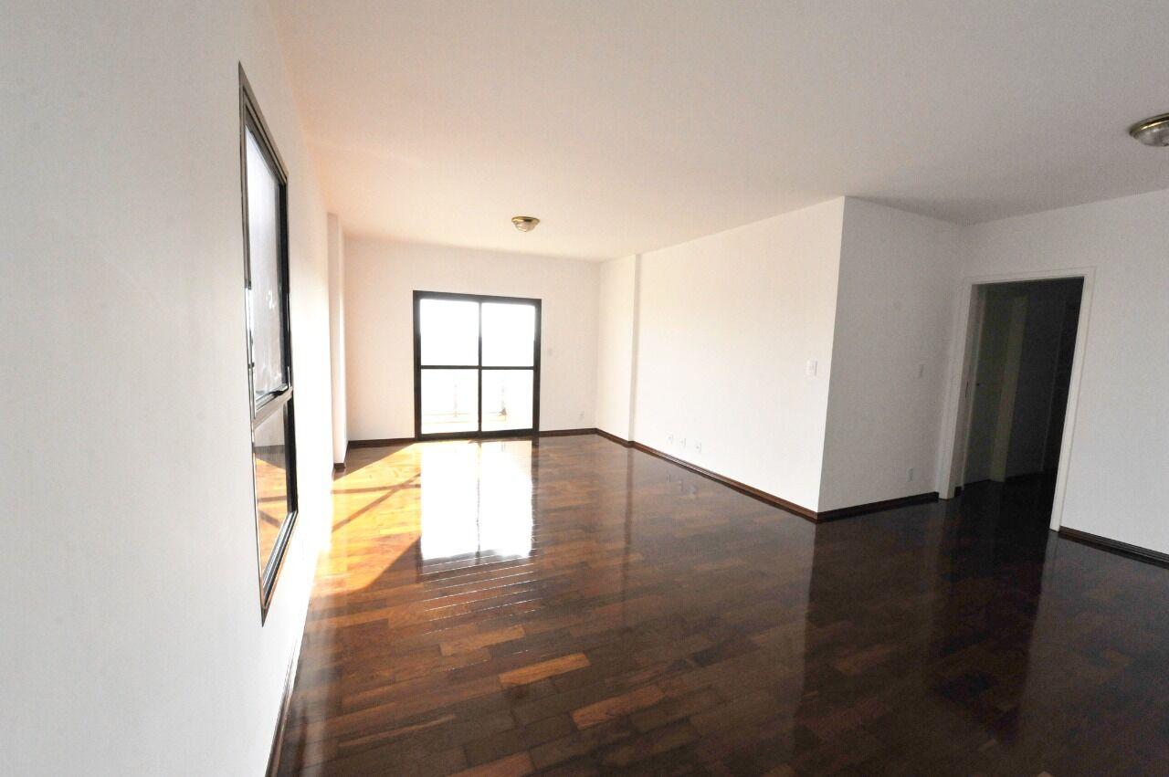 Apartamento à venda com 3 quartos, 150m² - Foto 24