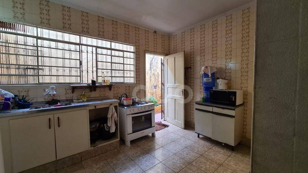 Casa à venda com 3 quartos, 200m² - Foto 4