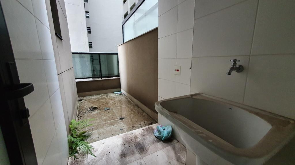 Apartamento à venda com 2 quartos, 68m² - Foto 8