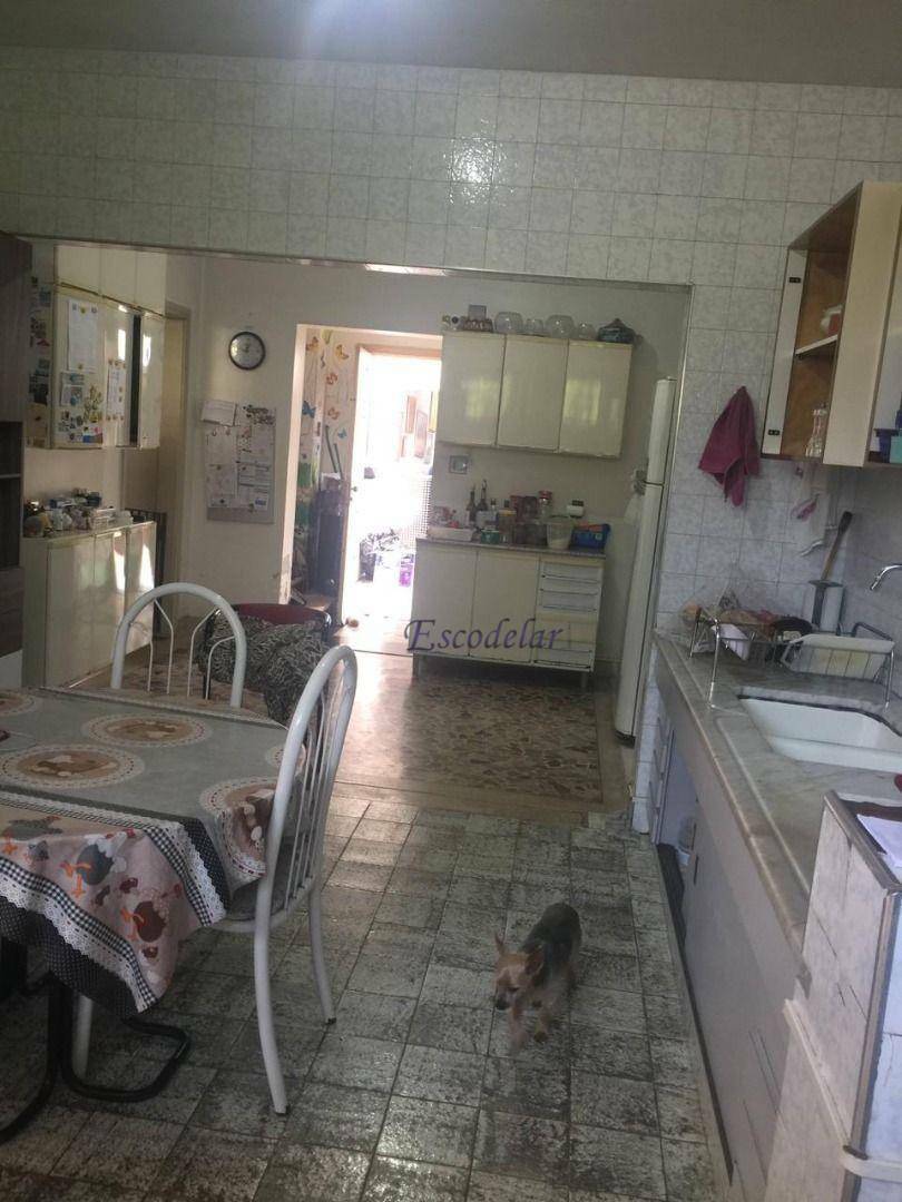 Casa para alugar com 3 quartos, 320m² - Foto 20