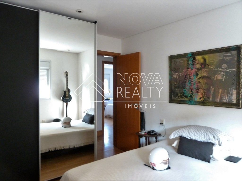 Apartamento à venda com 4 quartos, 260m² - Foto 18