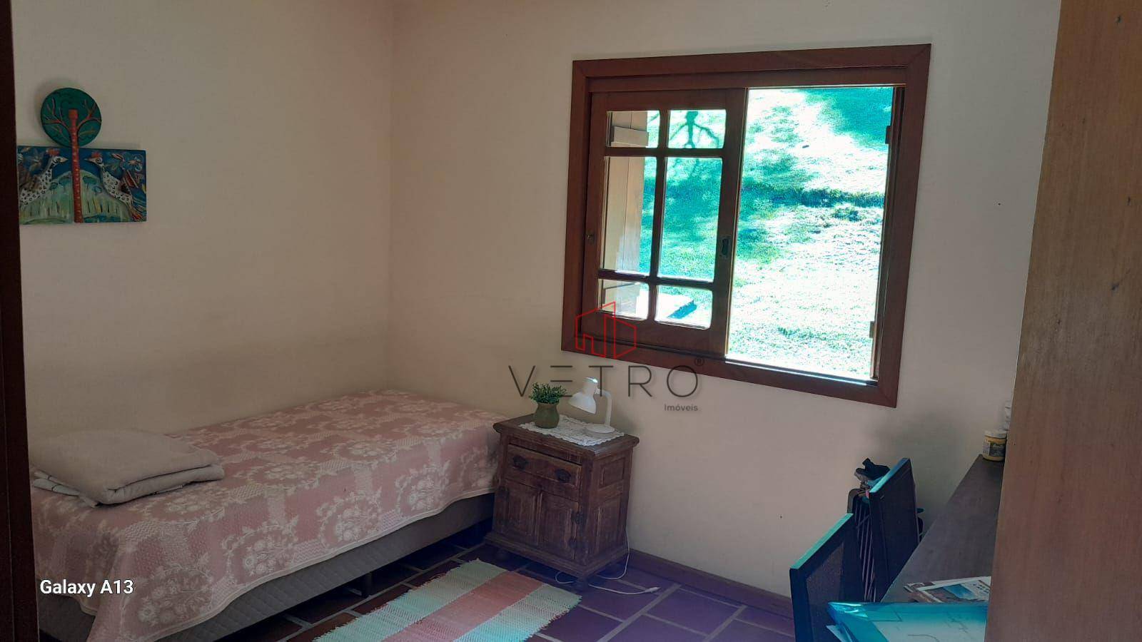 Sítio à venda com 3 quartos, 200m² - Foto 11