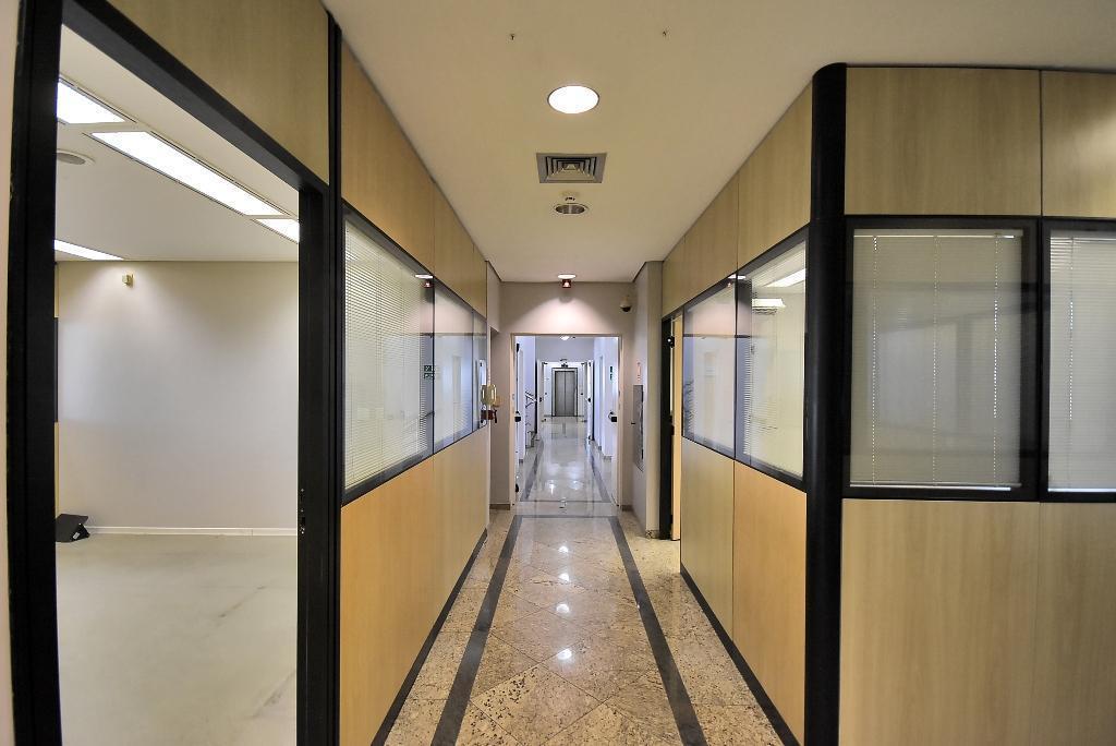 Prédio Inteiro para alugar com 7 quartos, 4504m² - Foto 38