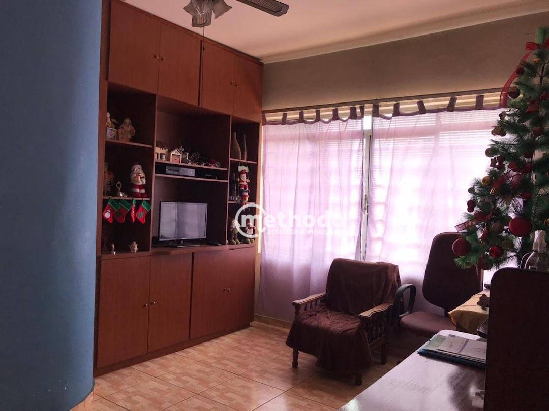 Casa à venda com 3 quartos, 162m² - Foto 4